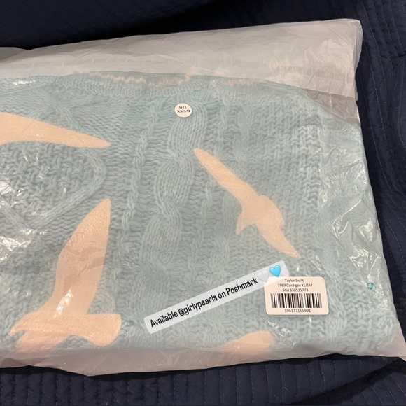 1989 Cardigan (Taylor’s Version) Offical Taylor Swift Merch / Cardigan NEW - Picture 17 of 17